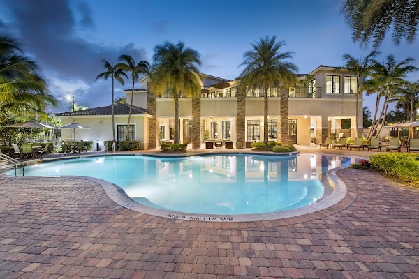 Avalon Toscana apartments in Coral Springs FL
