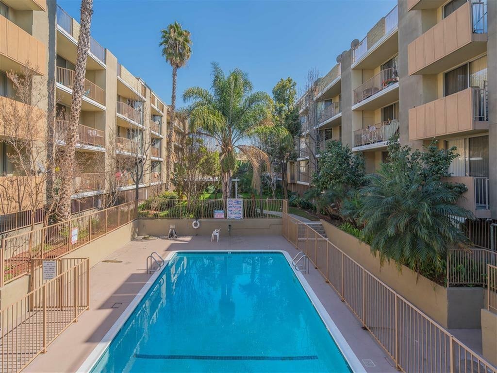 Westland @ Osage apartments in Inglewood CA