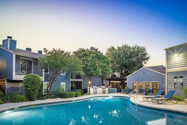 Austin Midtown apartments in Austin TX