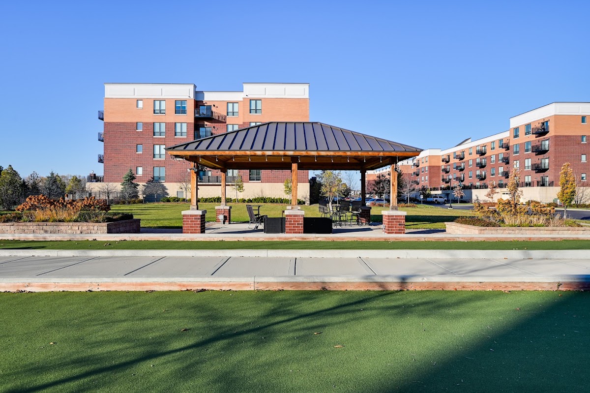 Metro 59 apartments in Naperville IL