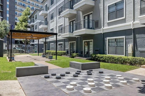 Marquis at Texas Street apartments in Dallas TX