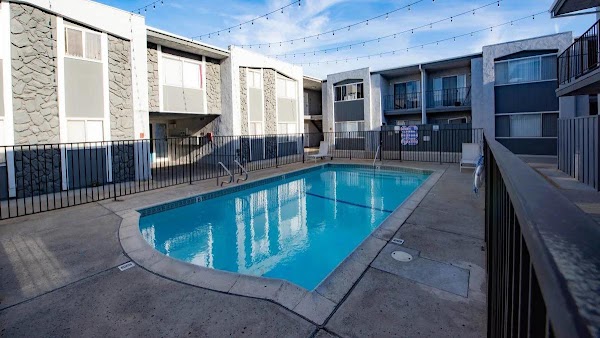 The Canyons at Santa Clarita apartments in Santa Clarita CA