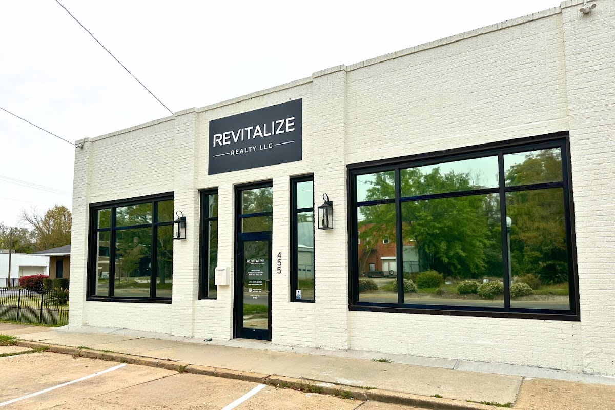 Revitalize Realty, LLC apartments in Mobile AL