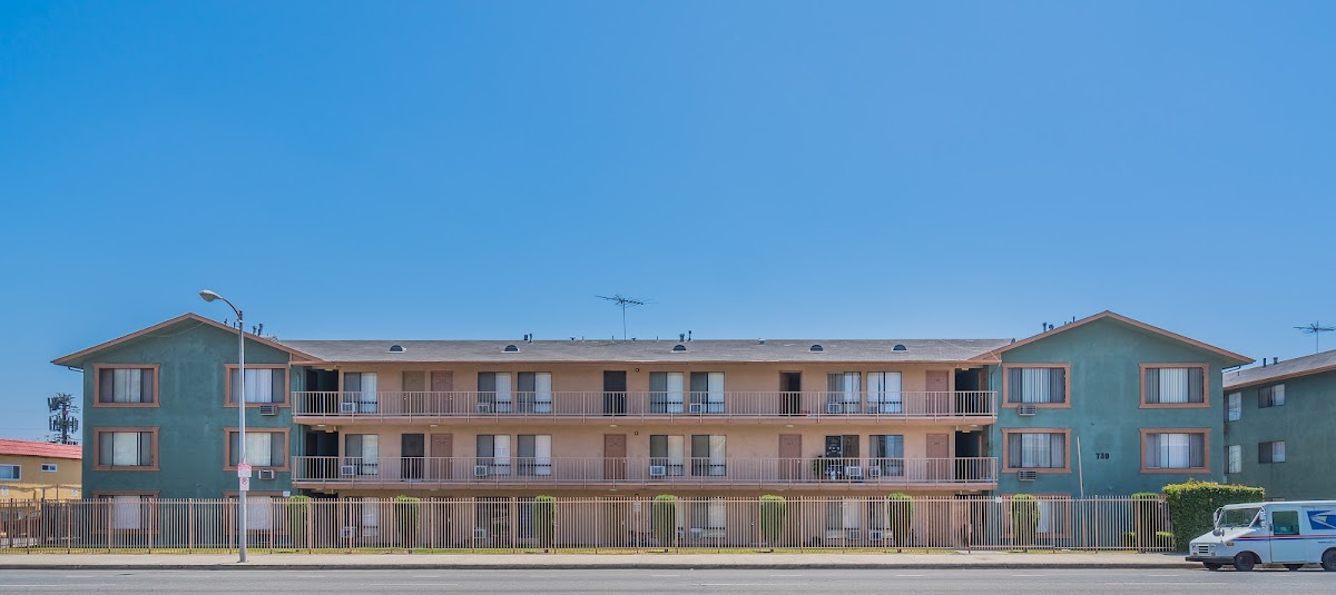 Westland @ El Segundo apartments in Compton CA