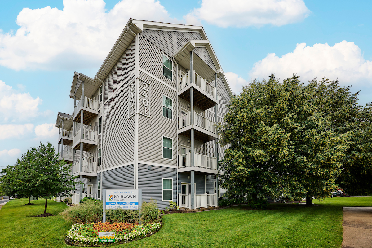 Fairlawn Leasing & Resident Services apartments in Champaign, IL