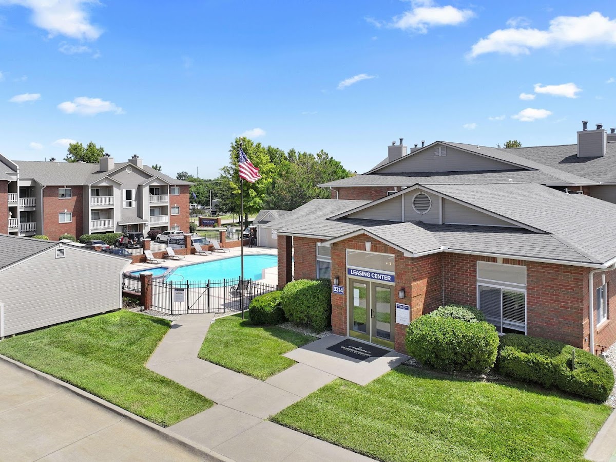 Cambridge Square apartments in Manhattan, KS