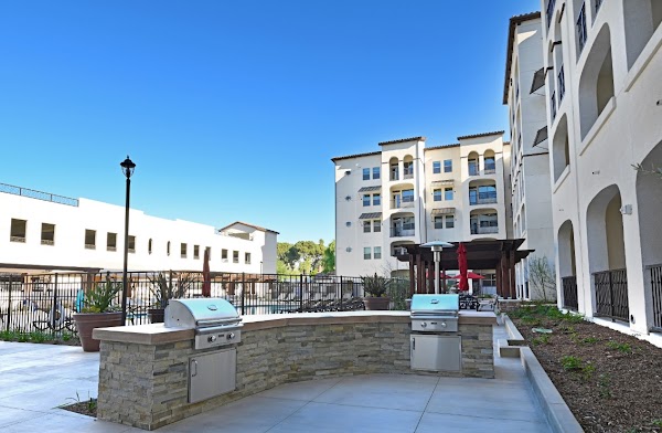Centerpointe At Market Luxury Apartments apartments in Riverside, CA