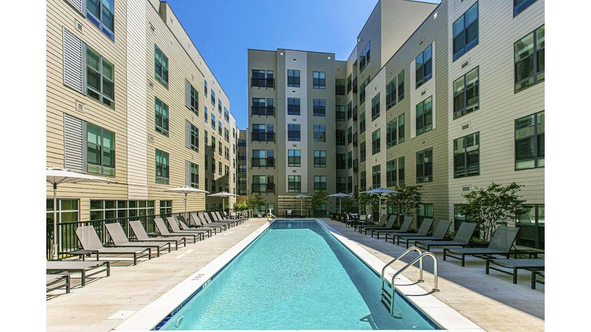 Centro Arlington apartments in Alexandria VA