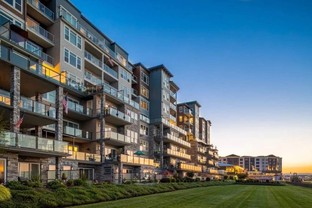 Copperline at Point Ruston apartments in Tacoma, WA