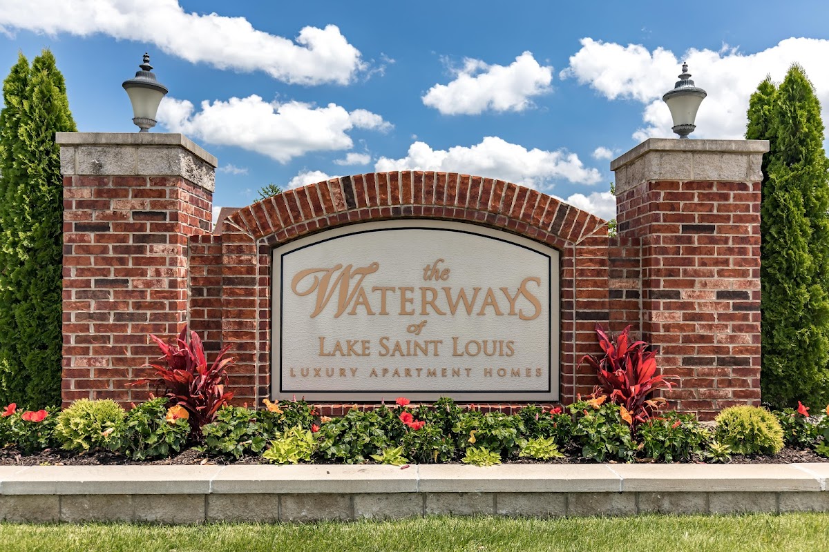 The Waterways of Lake Saint Louis apartments in O Fallon, MO