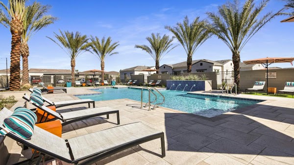 Avilla Gateway apartments in Avondale, AZ