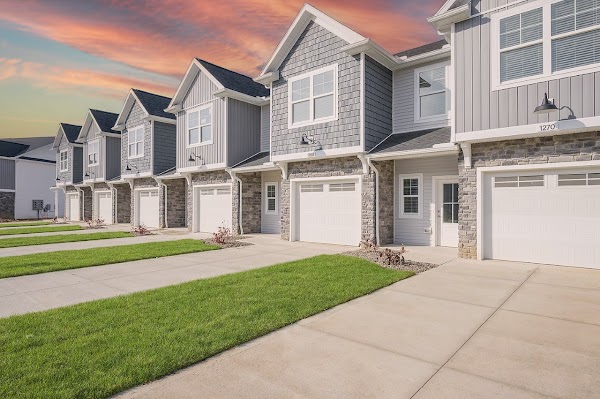 The Villas at Maplewood apartments in Parma OH