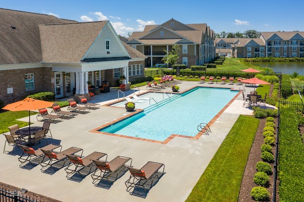 Monticello at Town Center apartments in Hampton VA