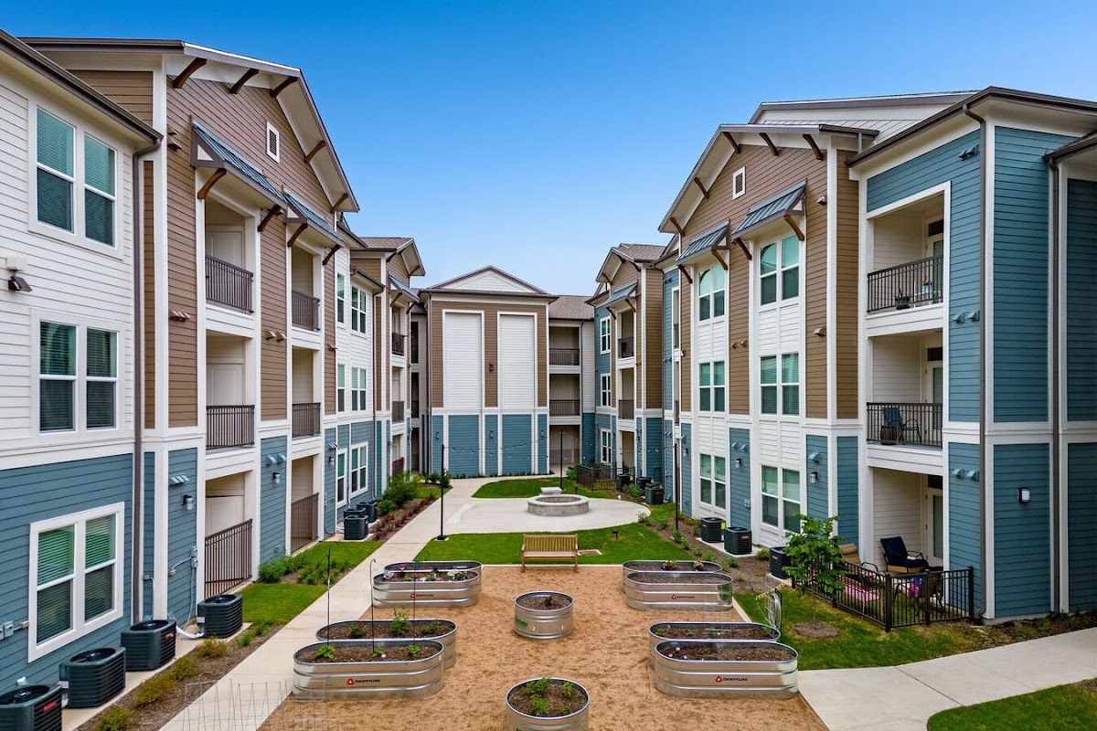 Mariposa at Scott and White Boulevard apartments in Temple TX