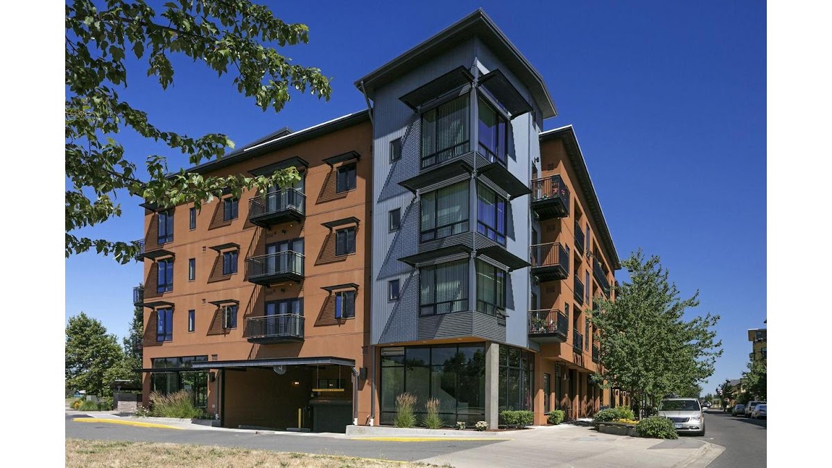 The Byron at Crescent Village apartments in Eugene OR