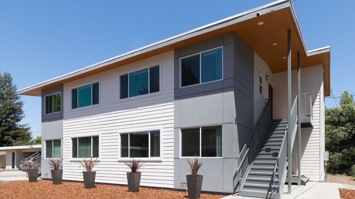 Santa Rosa Oaks apartments in Santa Rosa CA