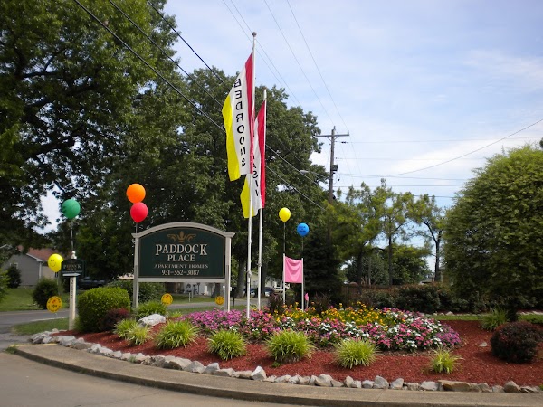 Paddock Place and The Oaks apartments in Clarksville, TN