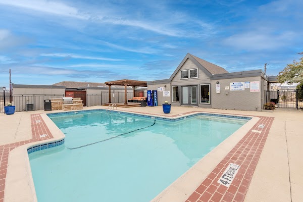 Greenway Patio apartments in Denton TX