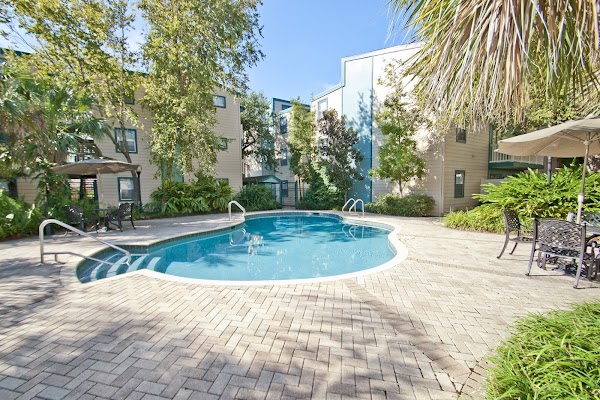 White Water Creek apartments in Metairie, LA