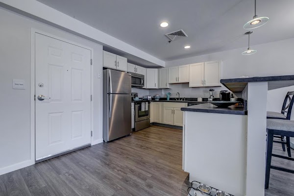 Carisbrooke at Manchester apartments in Manchester NH