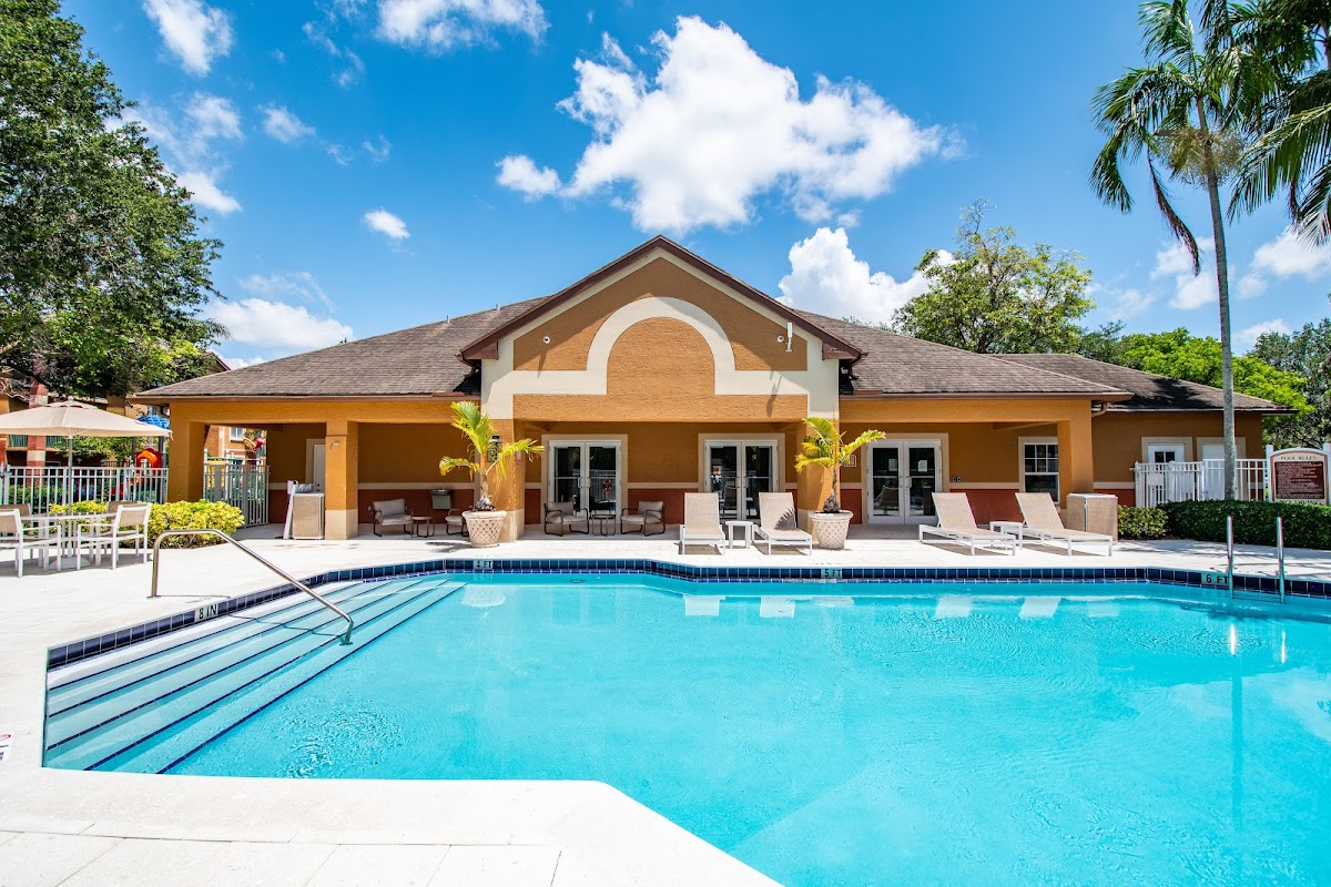 Legacy at Stirling apartments in Pembroke Pines FL