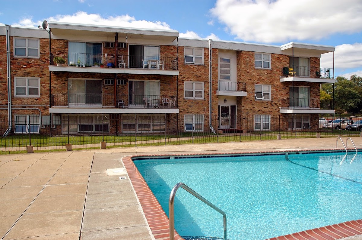 Point of America Apartments apartments in Brooklyn Park, MN