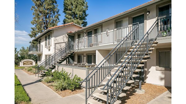 Softwind Point apartments in Vista CA
