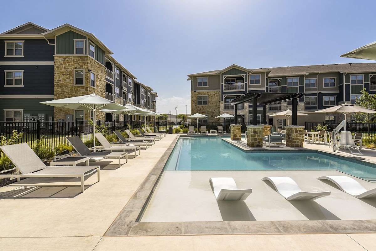 The Independence apartments in Mckinney TX