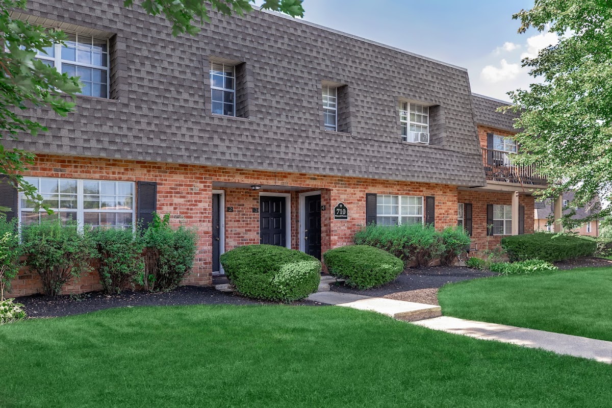 Kensington Club apartments in Lancaster, PA