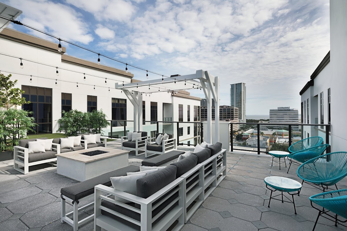 Avanti apartments in St Petersburg, FL
