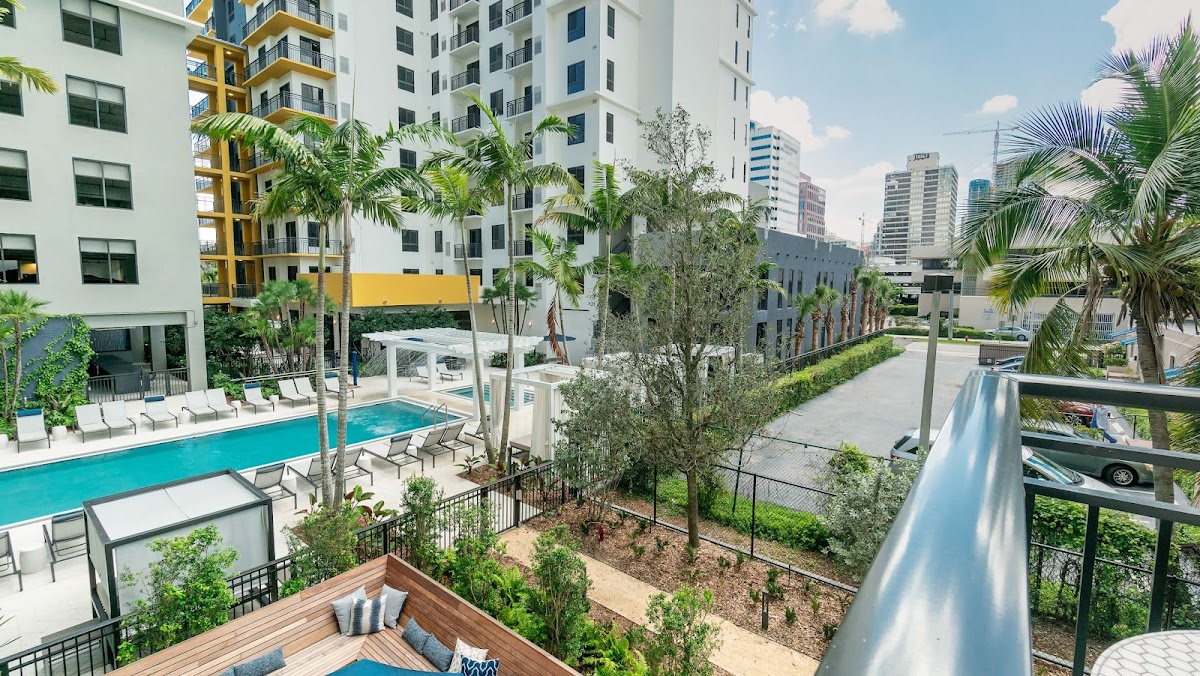 The Whitney apartments in Fort Lauderdale FL