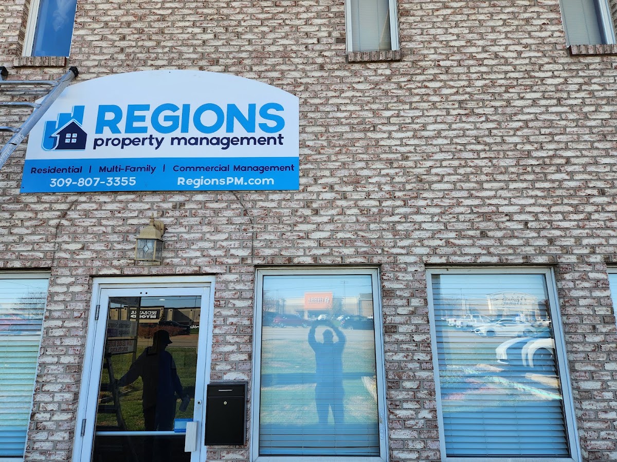 Regions Property Management apartments in Bloomington IL