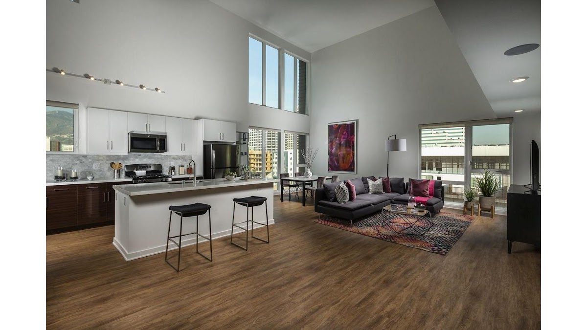Onyx Glendale apartments in Glendale CA