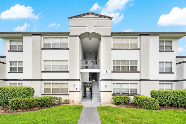 Cortland Pembroke Pines apartments in Pembroke Pines FL