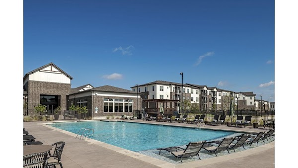 Marlowe Denton apartments in Denton TX