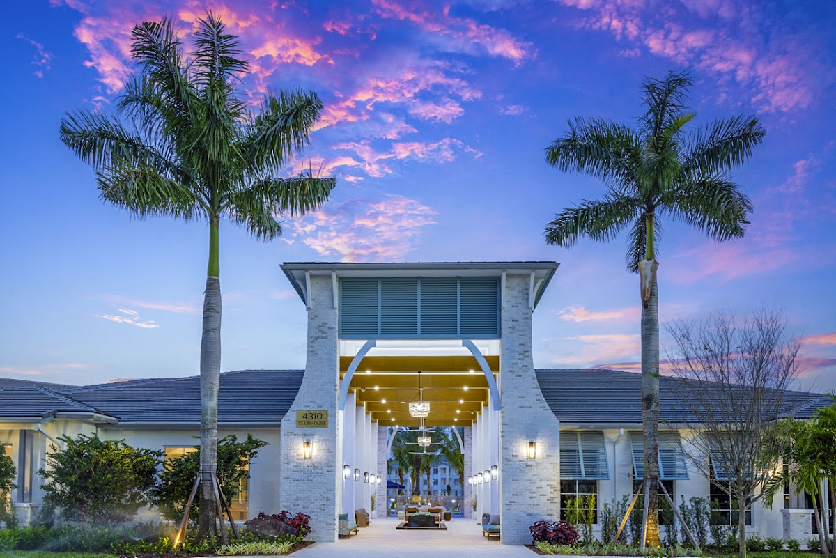 Elan Polo Gardens apartments in Wellington FL