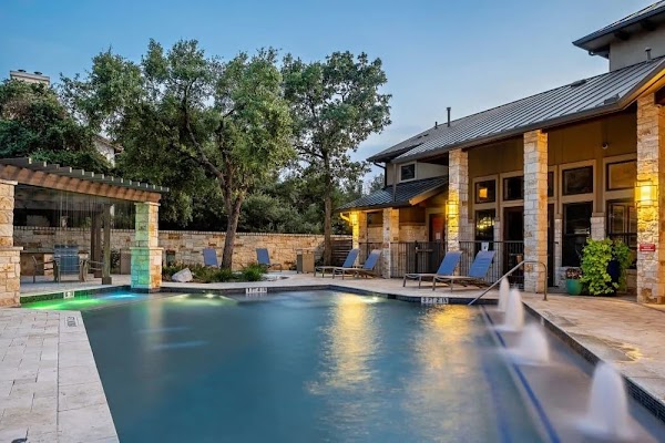 Marquis at Barton Trails apartments in Austin TX