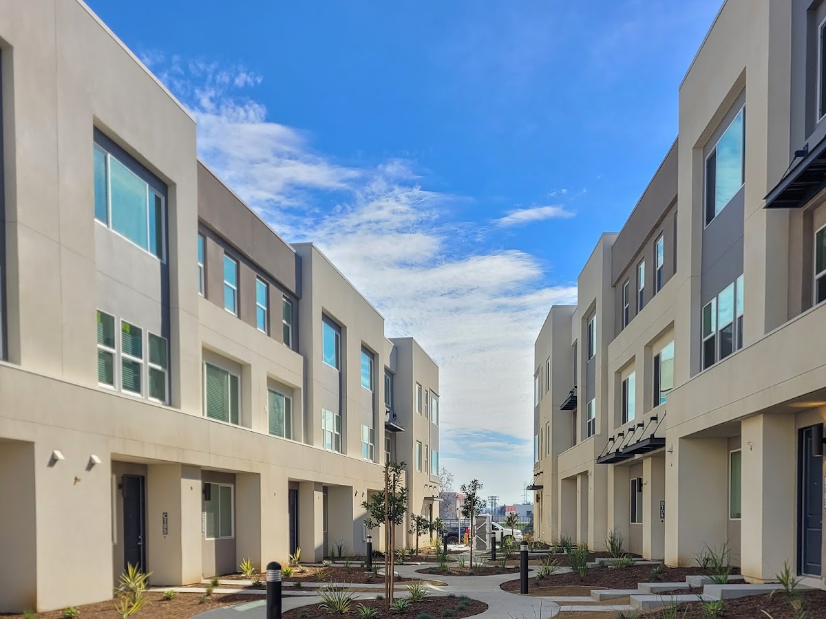 River Gate Townhomes apartments in Whittier CA