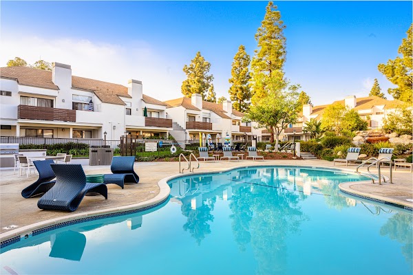 Sendero Huntington Beach apartments in Huntington Beach CA