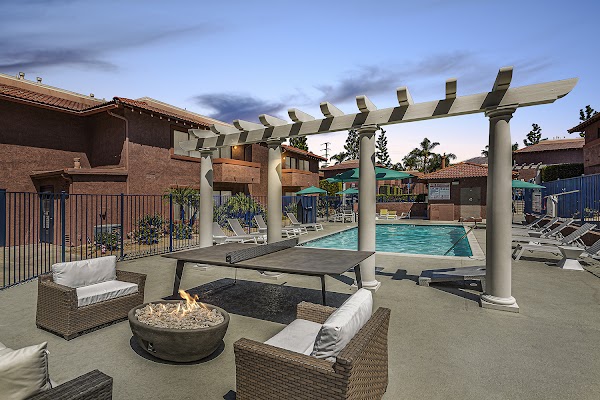 Summer Meadows apartments in Riverside, CA