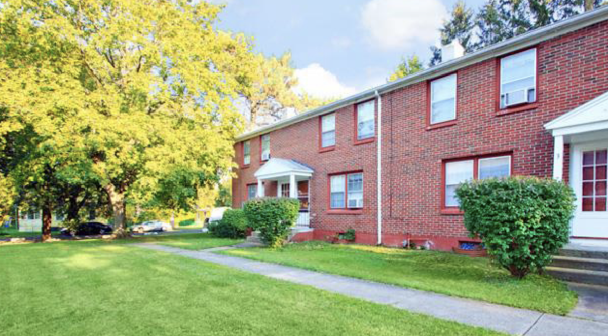 Classic American Townhomes & Apts apartments in Syracuse NY