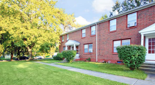 Classic American Townhomes & Apts apartments in Syracuse NY