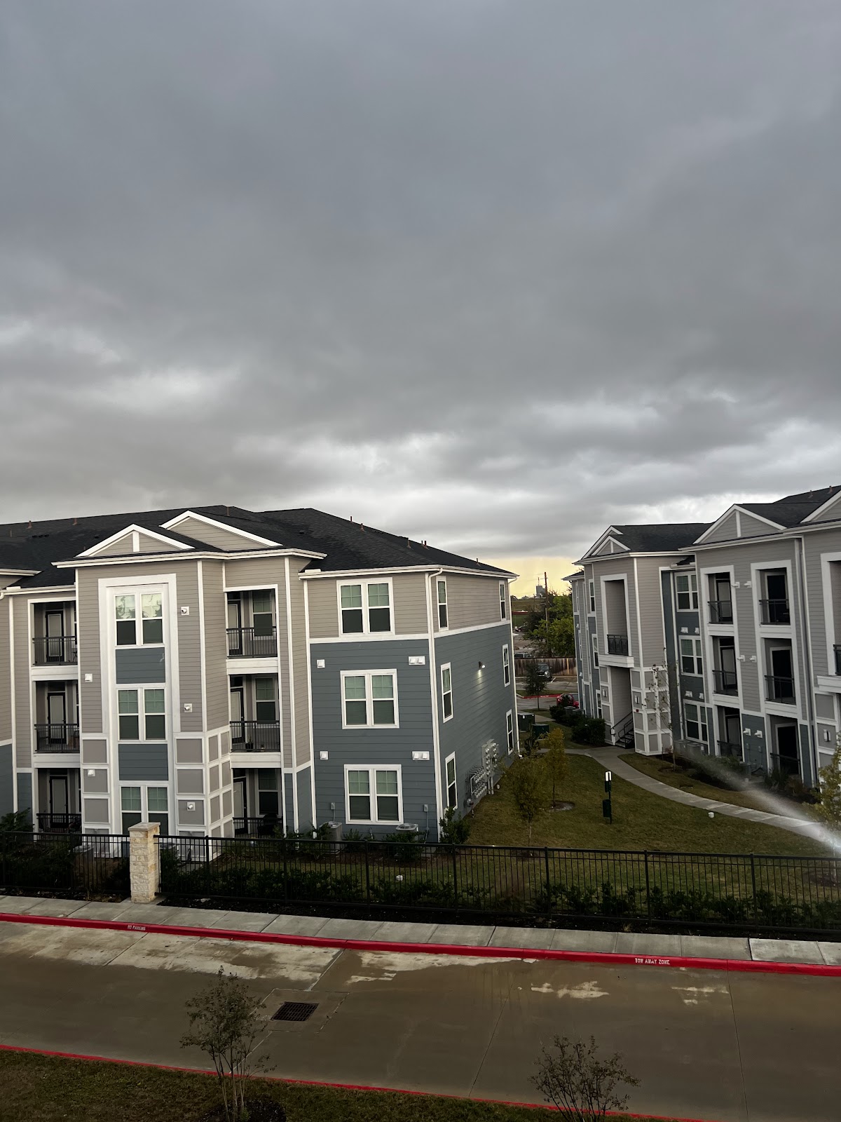Smart Living Allen Genoa apartments in Pasadena TX