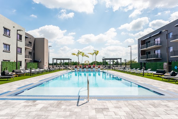Zona Village apartments in Davie FL