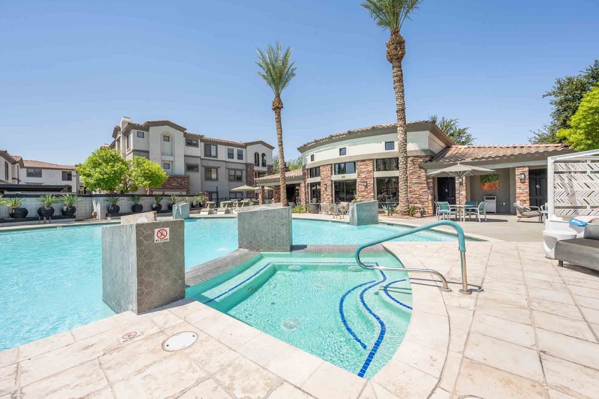 Zone Luxe apartments in Peoria AZ