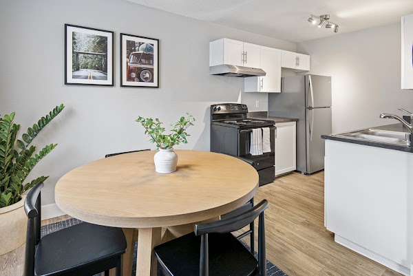 Irwin Park apartments in Kent WA