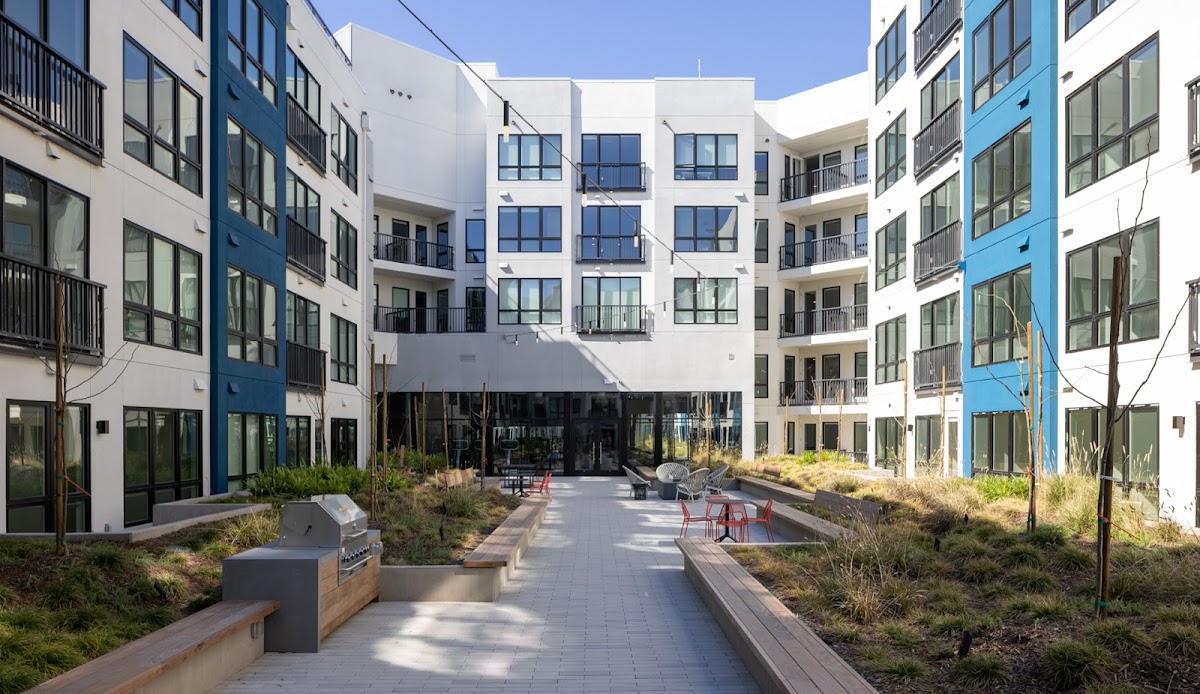 Lydian apartments in Oakland, CA