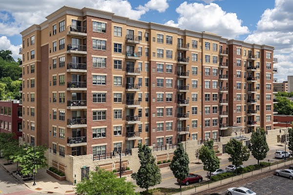 Icon on Bond apartments in Grand Rapids MI
