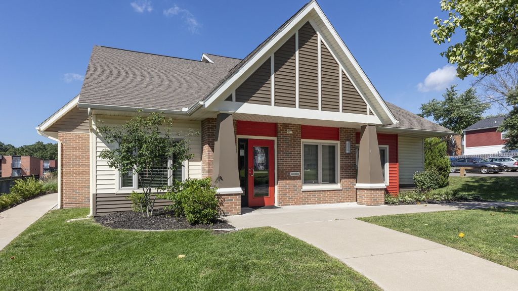 Arcadia Grove apartments in Kalamazoo MI