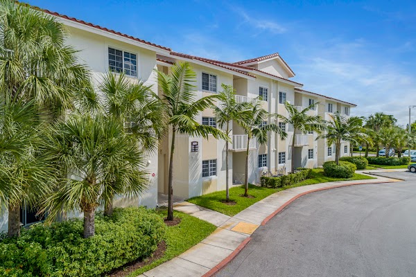 Legacy at Hollywood apartments in Pembroke Pines FL